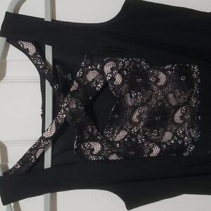 Stunning 😍 black dress with lace panel